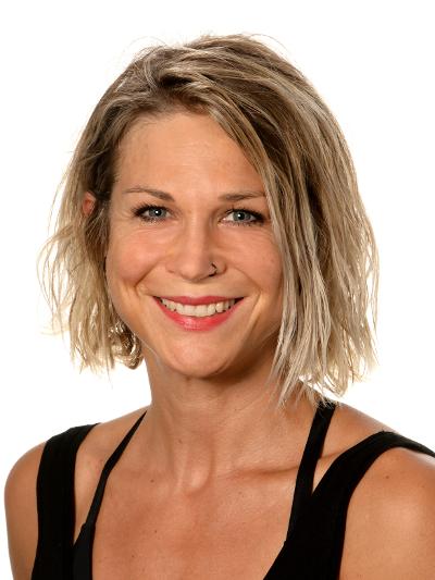 Jules Korn, Kommunikations-Assistentin bei Komuko